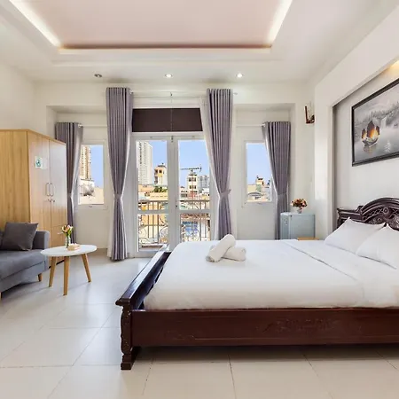 Nina Home- De Tham Street, D1